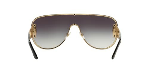 Stylish aviator sunglasses with gradient lenses